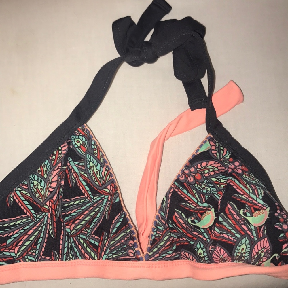 Reversible triangle bikini